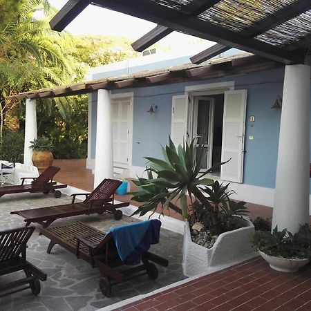 פונזה Cala Cavone Guest House מראה חיצוני תמונה