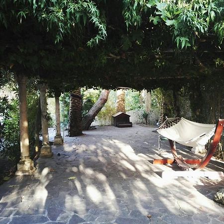פונזה Cala Cavone Guest House מראה חיצוני תמונה