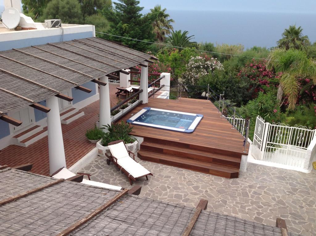 פונזה Cala Cavone Guest House מראה חיצוני תמונה