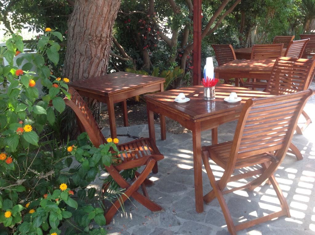 פונזה Cala Cavone Guest House מראה חיצוני תמונה