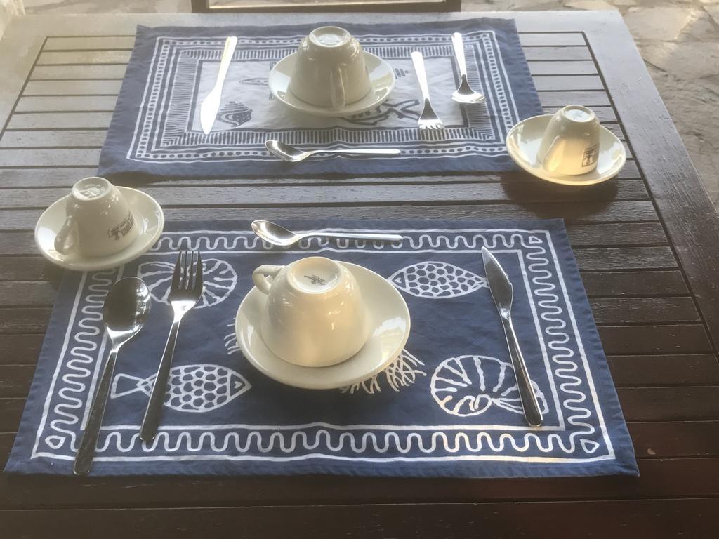 פונזה Cala Cavone Guest House מראה חיצוני תמונה