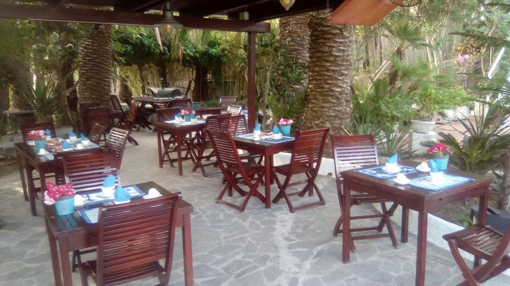 פונזה Cala Cavone Guest House מראה חיצוני תמונה