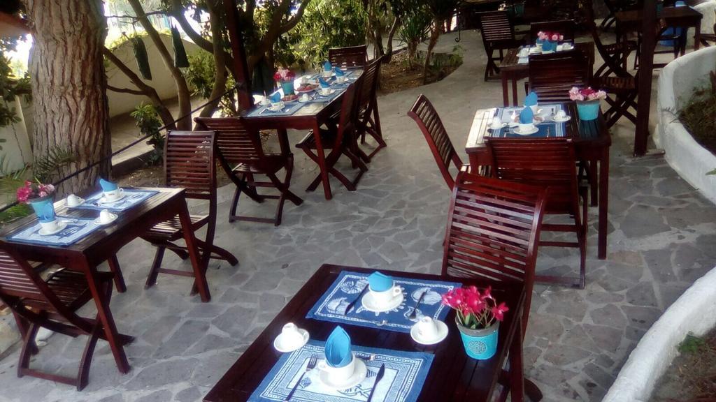 פונזה Cala Cavone Guest House מראה חיצוני תמונה