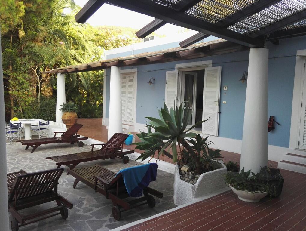 פונזה Cala Cavone Guest House מראה חיצוני תמונה